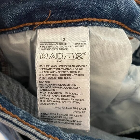 Old Navy | Medium Wash "Suzie" Distressed Mid-Rise Rockstar Jeans 12 - Picture 5 of 5